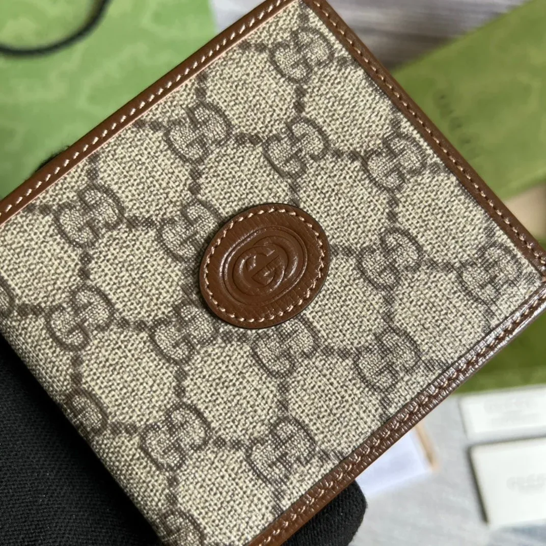 Gucci Card Case Wallet with Interlocking G Brown / GG Gucci Card Case Wallet with Interlocking G Brown / GG