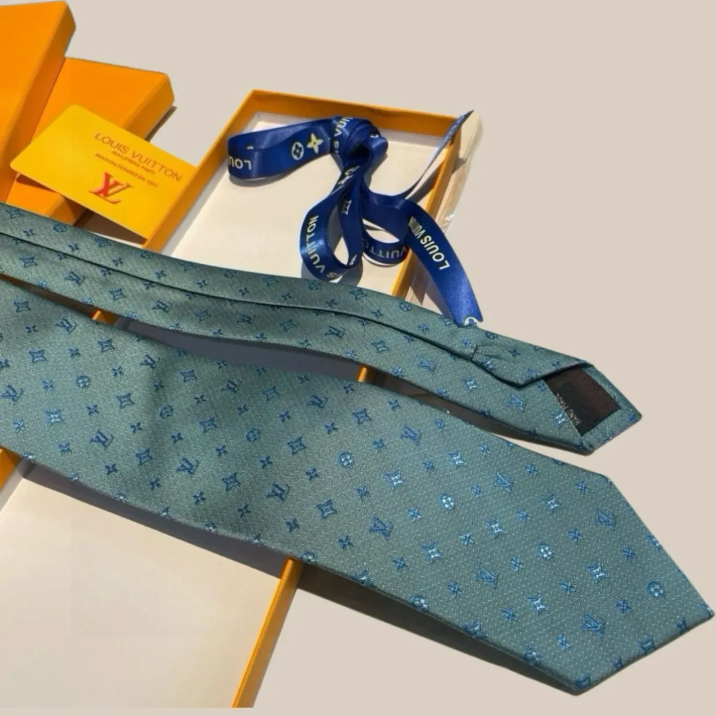 Louis Vuitton Monogram Silk Tie Mint Louis Vuitton Monogram Silk Tie Mint