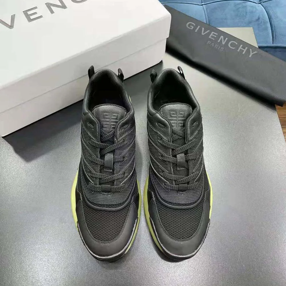 Givenchy Giv 1 Sneakers in Leather and Mesh for Unisex in Black Givenchy Giv 1 Sneakers in Leather and Mesh for Unisex in Black