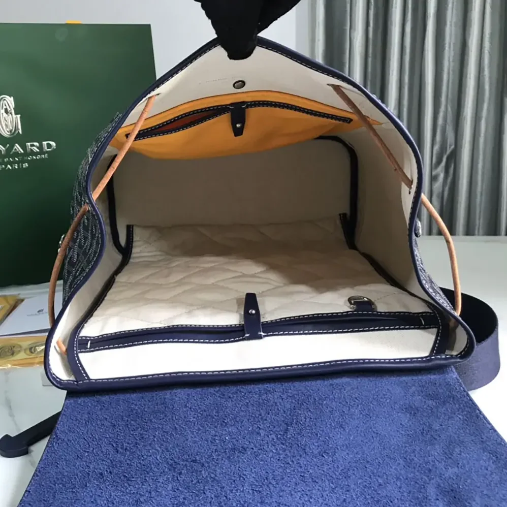 Goyard Alpin MM Backpack for Unisex in Navy Goyard Alpin MM Backpack for Unisex in Navy