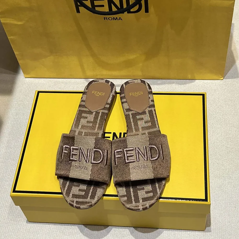 Fendi Sunshine Dove Gray Denim for Women in effect Jacquard Slides