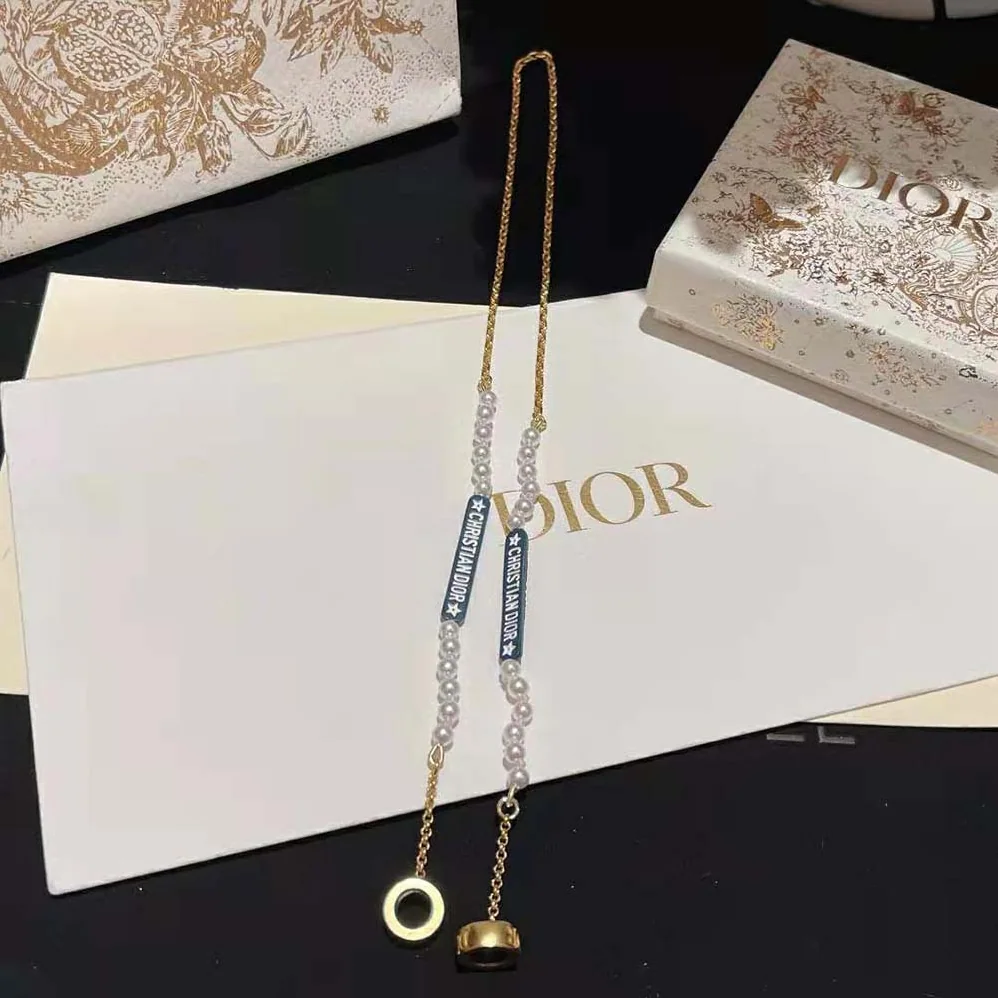 Dior D-Vibe Necklace for Headphones Gold for Women in Finish Metal Dior D-Vibe Necklace for Headphones Gold for Women in Finish Metal