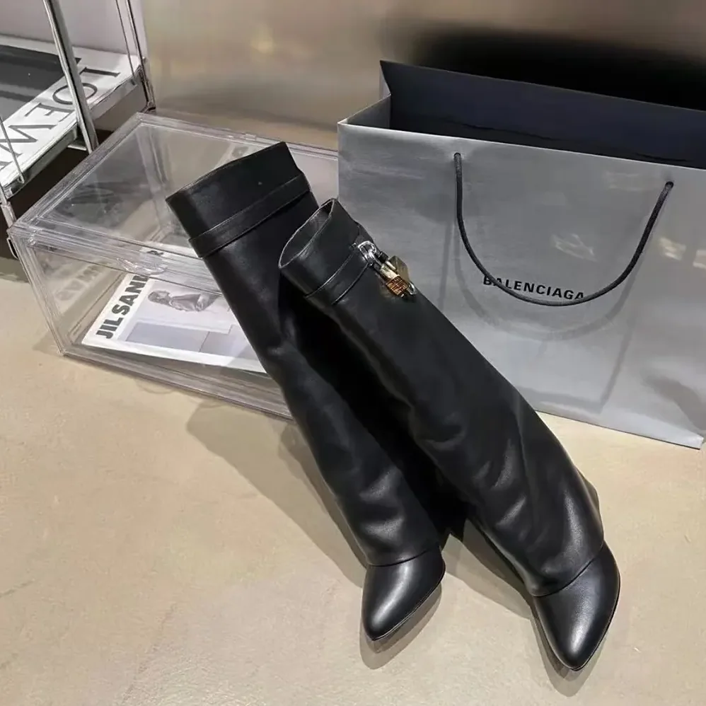 Givenchy Also Available in Wide Fit Shark Lock Boots in Leather for Women in Black Givenchy Also Available in Wide Fit Shark Lock Boots in Leather for Women in Black
