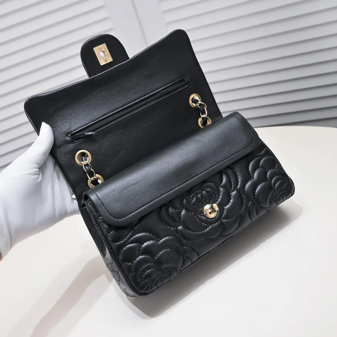 Chanel New Classic Bag / Chanel New Classic Bag /