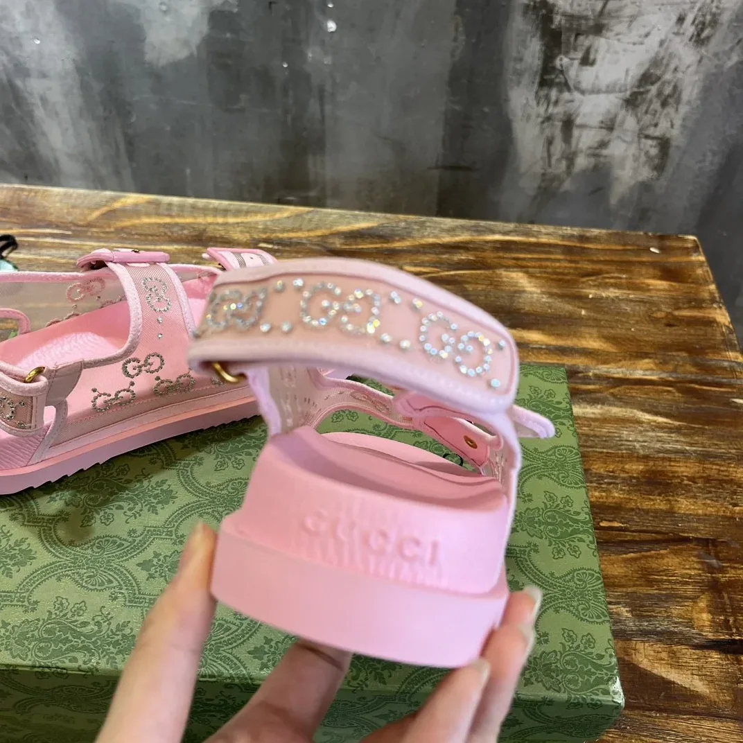 Gucci GG Sandal With Crystals Pink Gucci GG Sandal With Crystals Pink