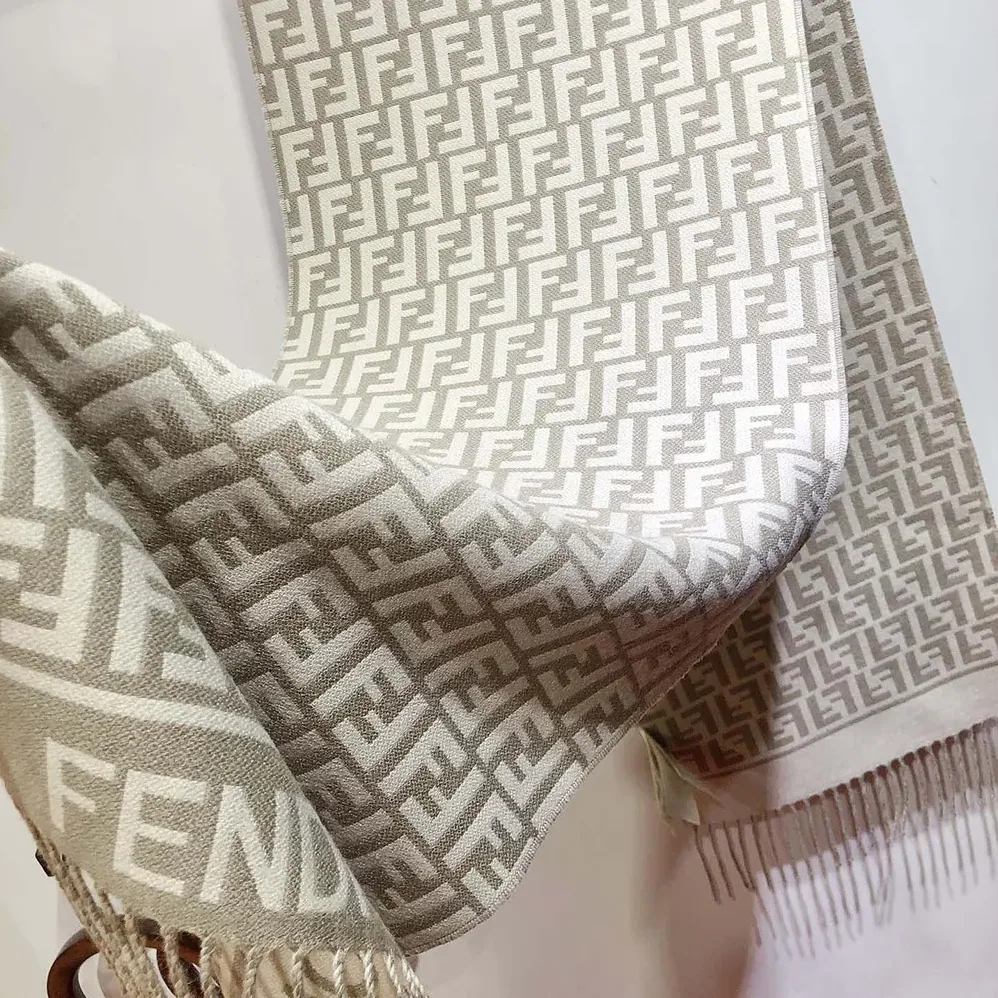 Fendi FF Scarf Dove Gray Wool and Cashmere Scarf for Unisex Fendi FF Scarf Dove Gray Wool and Cashmere Scarf for Unisex
