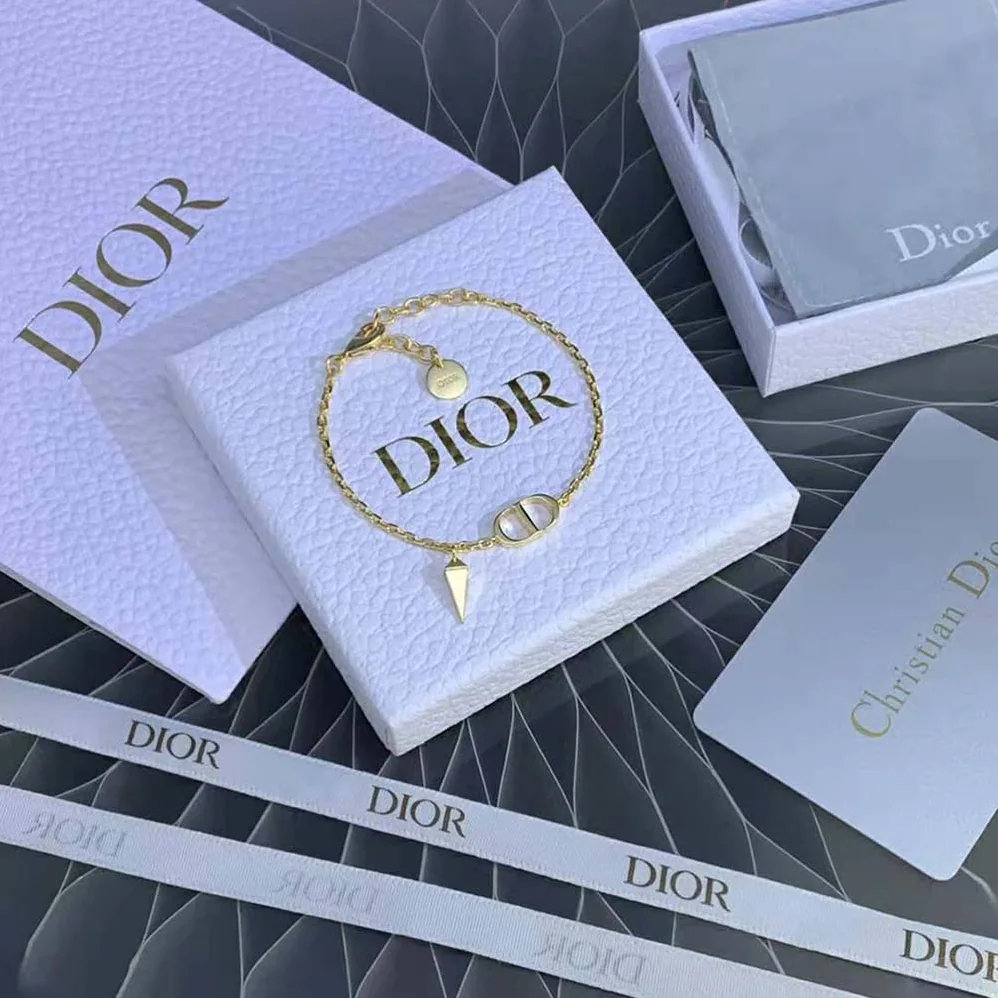 Dior Petit CD Bracelet Gold for Women in Finish Metal