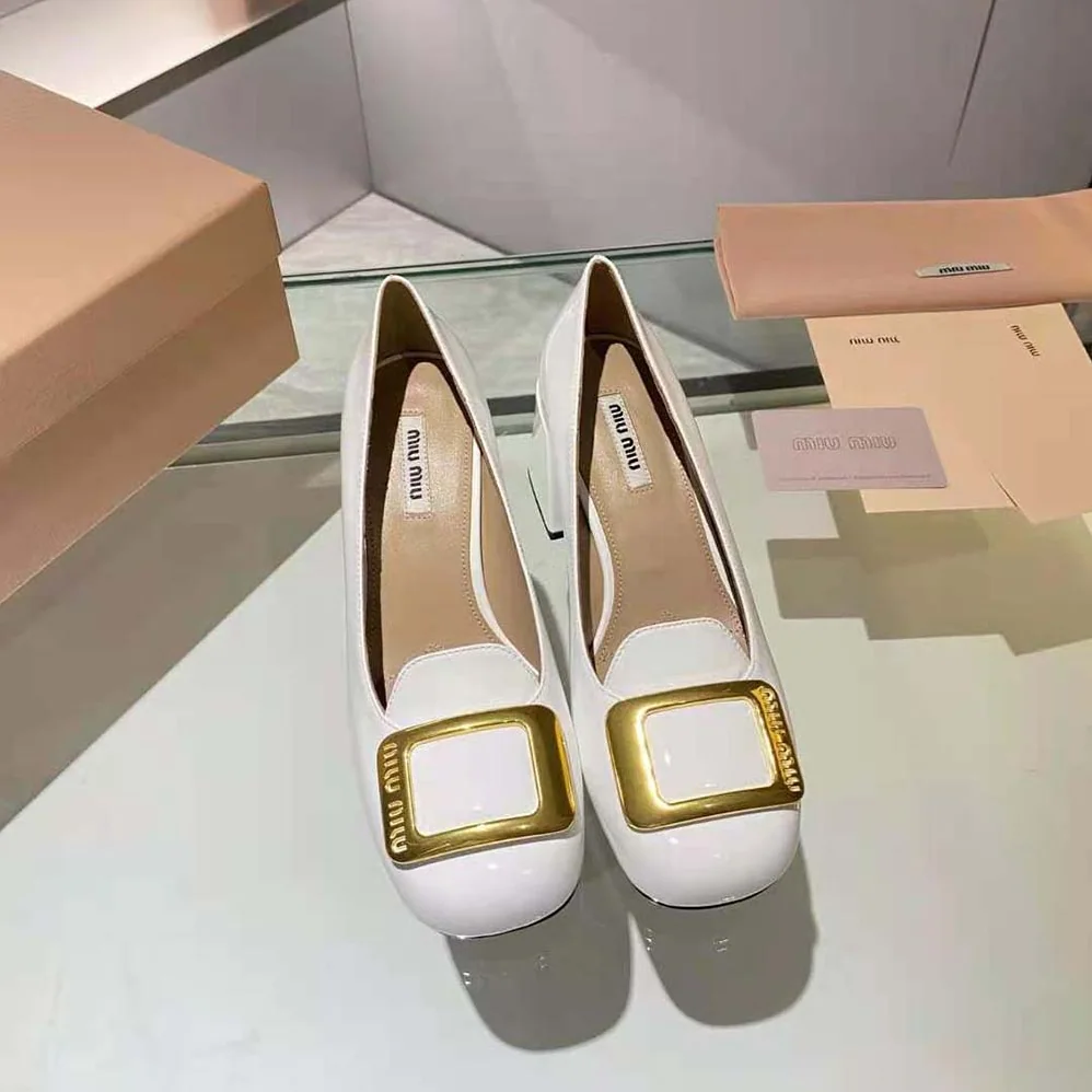 Miu Miu Patent Leather Pumps in 65 mm Heel Height for Women in White Miu Miu Patent Leather Pumps in 65 mm Heel Height for Women in White