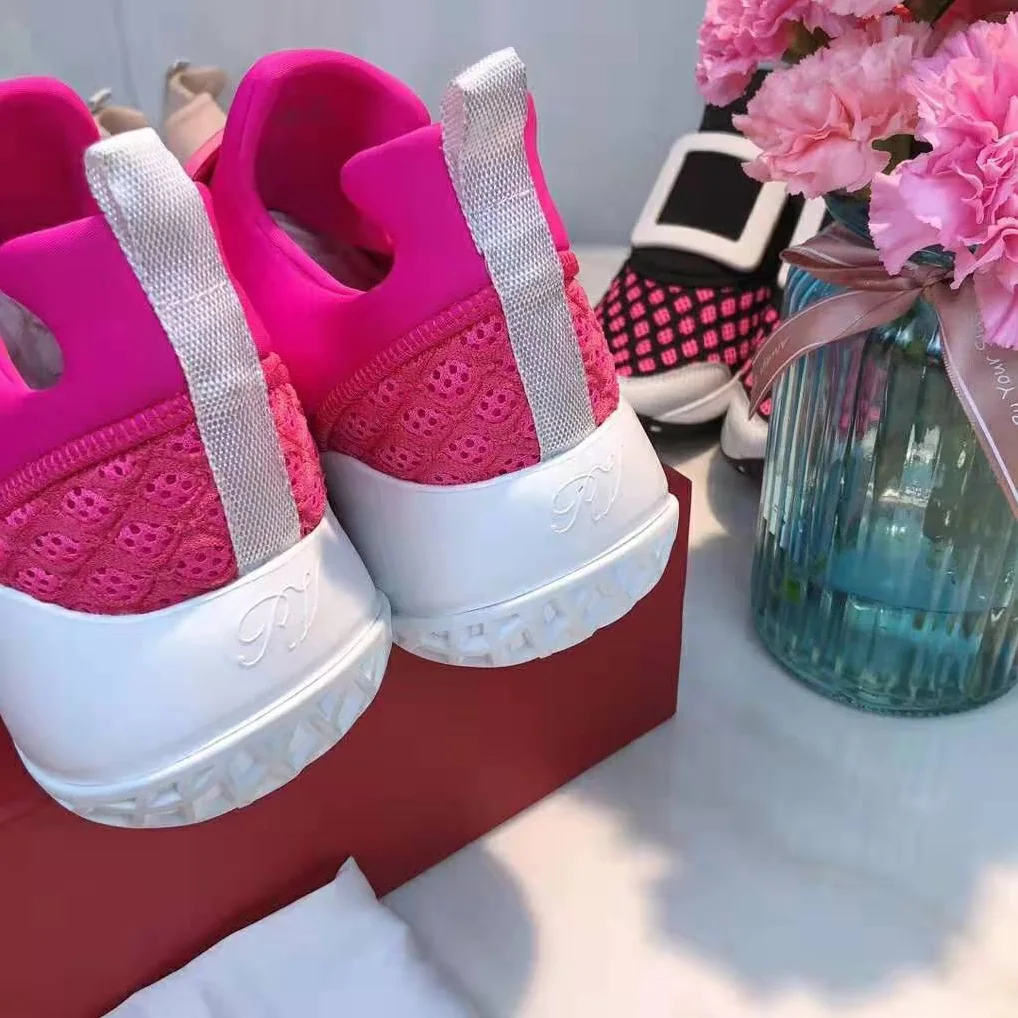 Roger Vivier Viv' Run Sneakers for Women in Rose