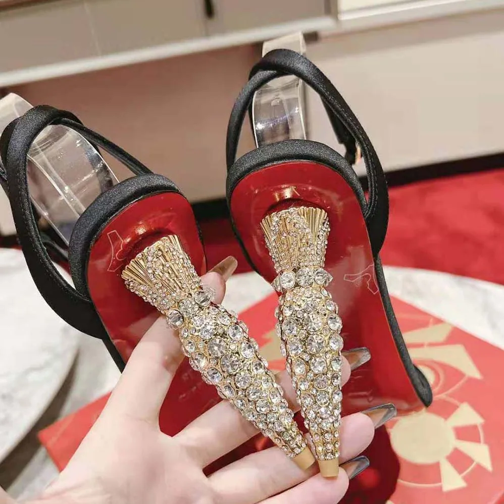 Christian Louboutin Lipstrass Queen 100 mm Heel Height for Women in Black Christian Louboutin Lipstrass Queen 100 mm Heel Height for Women in Black