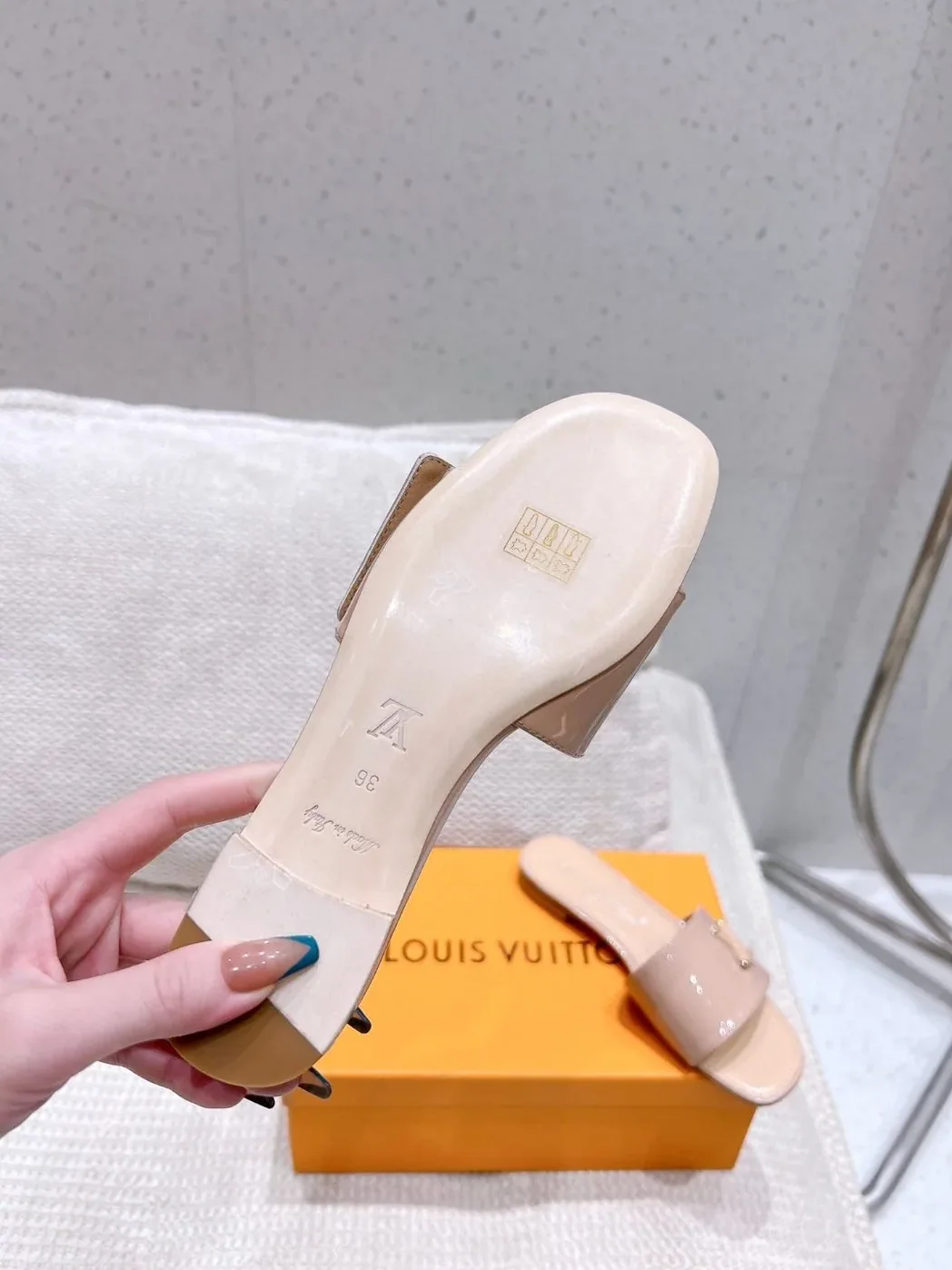 Louis Vuitton Shake Flat Mule Beige Louis Vuitton Shake Flat Mule Beige