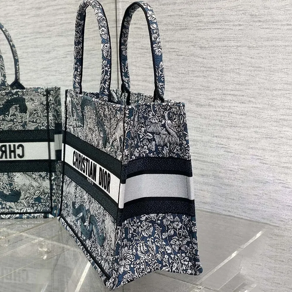 Dior Medium Dior Book Tote Blue Embroidery with White Dior Around the World Motif for Women Dior Medium Dior Book Tote Blue Embroidery with White Dior Around the World Motif for Women