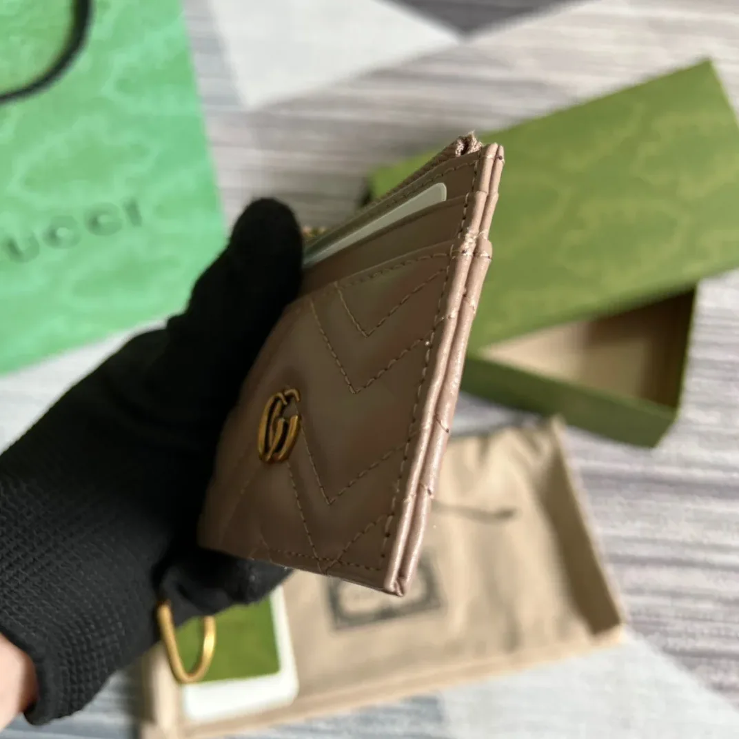 Gucci GG Marmont Keychain Wallet Beige / Gucci GG Marmont Keychain Wallet Beige /