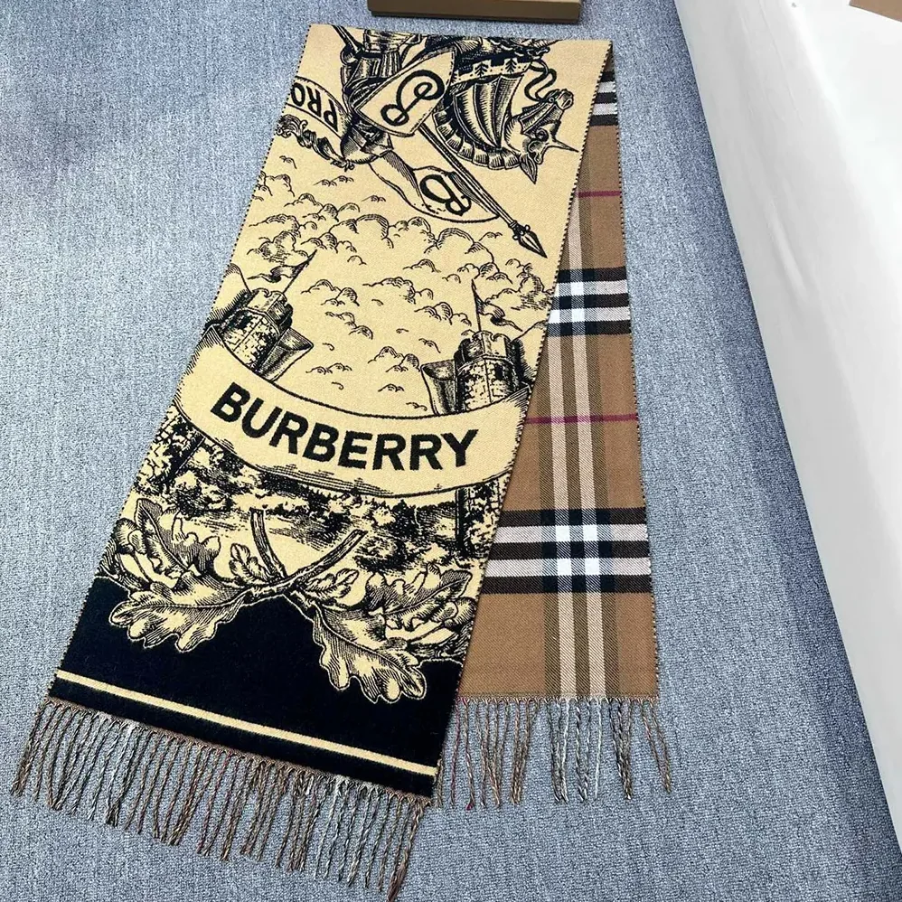 Burberry Reversible EKD Cashmere Scarf for Unisex