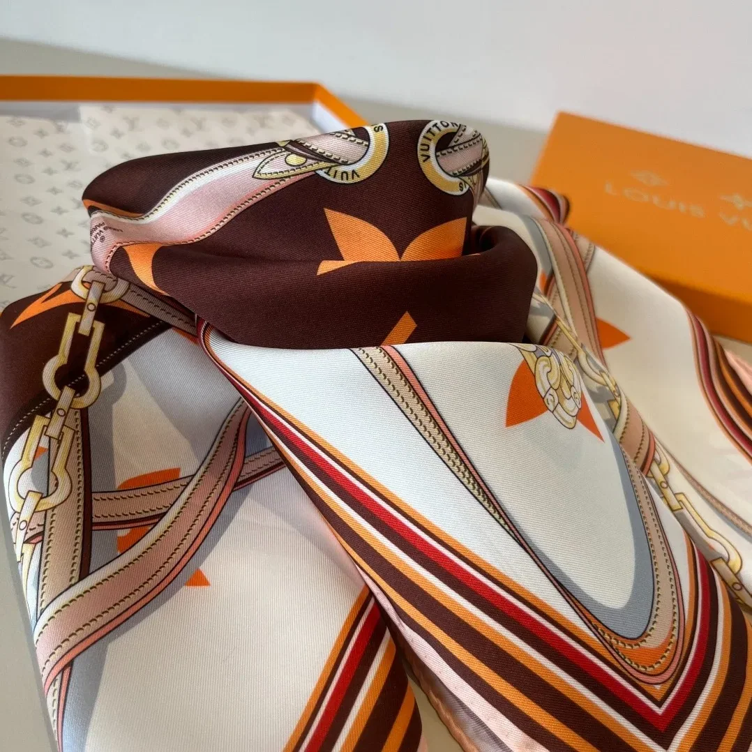 Louis Vuitton Ultimate Monogram Square 90 Scarf Brown /