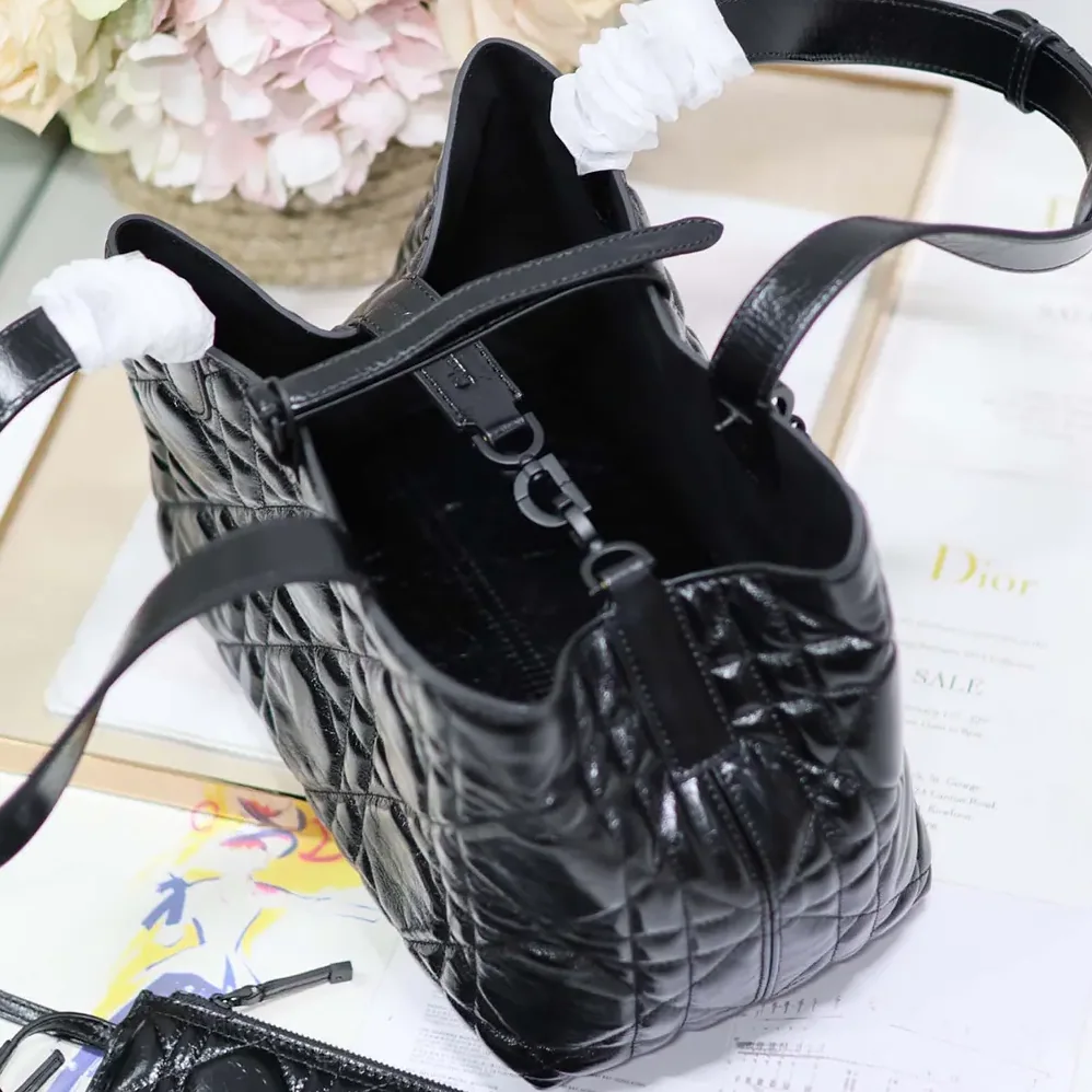 Dior Medium Dior Toujours Bag Black Macrocannage Crinkled Calfskin for Women Dior Medium Dior Toujours Bag Black Macrocannage Crinkled Calfskin for Women