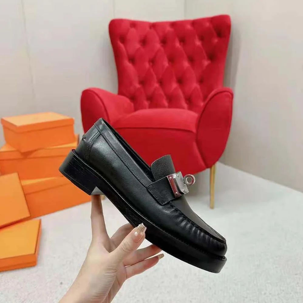 Hermes Hot Loafer in Calfskin for Men in Black Hermes Hot Loafer in Calfskin for Men in Black
