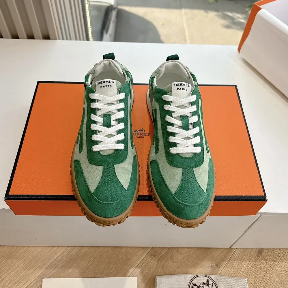 Hermes Jet Sneaker in Technical Canvas and Suede Goatskin for Unisex in Green