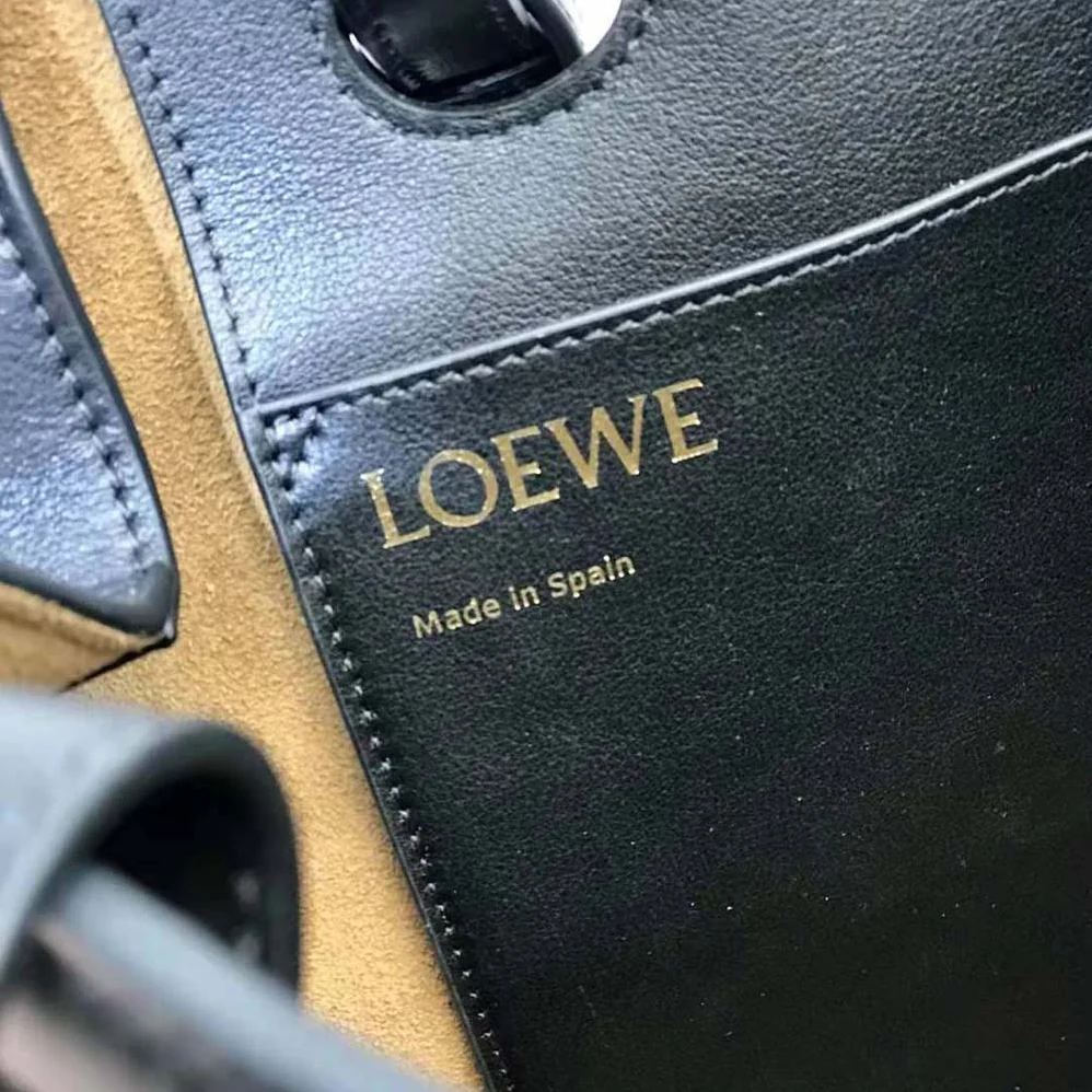 Loewe Anagram Tote in Classic Calfskin for Women in Black Loewe Anagram Tote in Classic Calfskin for Women in Black