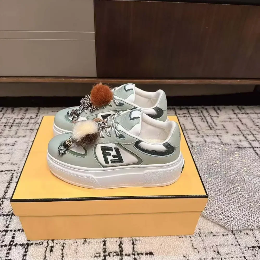 Fendi Match Low Top Platform Shoes In Green Leather With Charm for Women Fendi Match Low Top Platform Shoes In Green Leather With Charm for Women