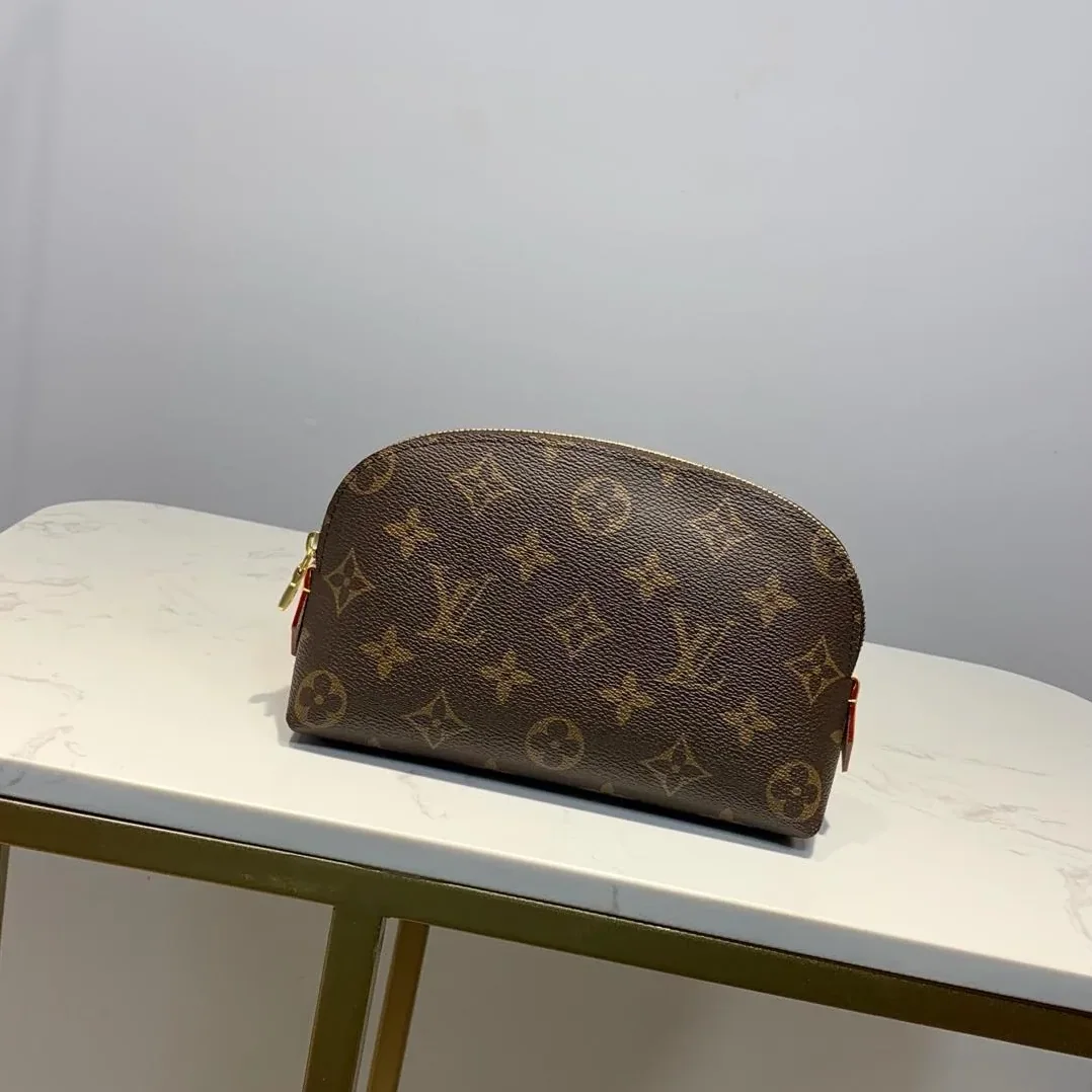 Louis Vuitton Cosmetic Pouch PM Monogram Canvas Louis Vuitton Cosmetic Pouch PM Monogram Canvas