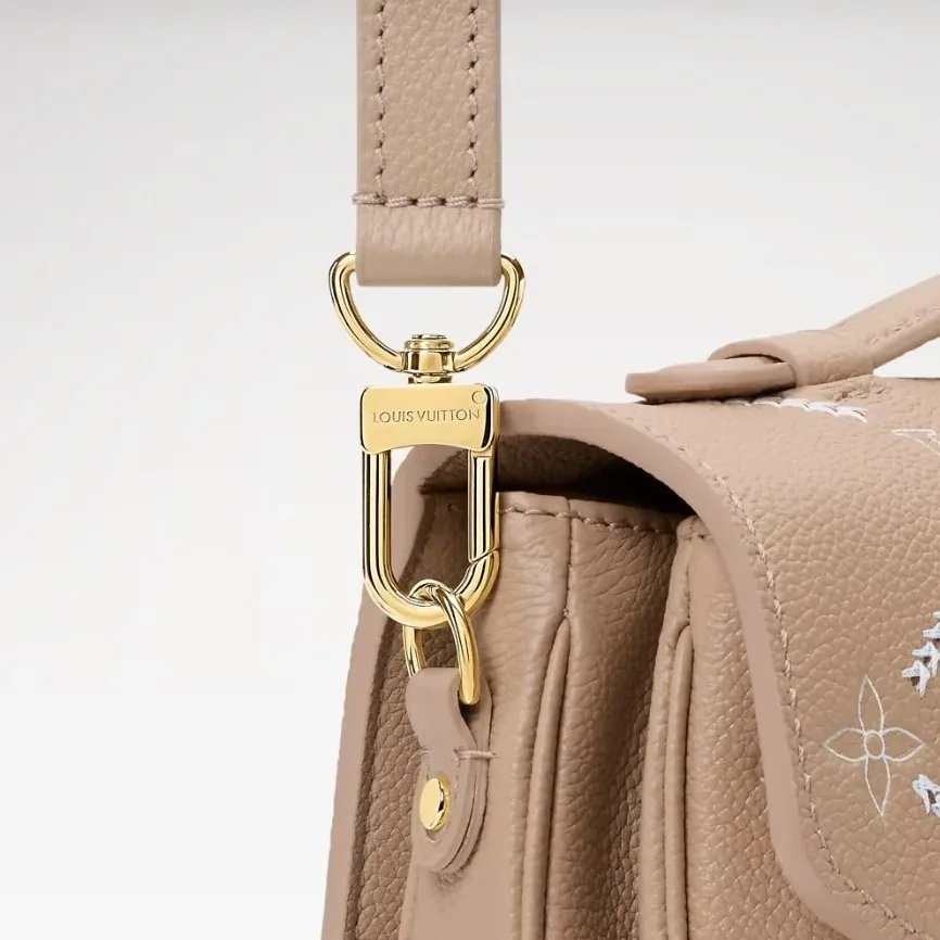 Louis Vuitton Pochette Metis MM Shoulder Bag in Hazelnut Couture Gold Hardware