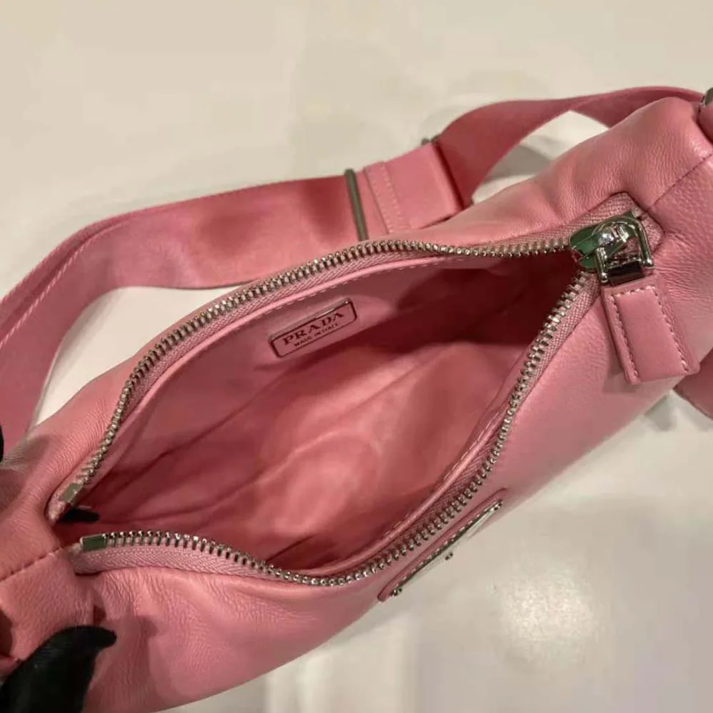Prada Padded Nappa-Leather Prada Re-Edition 2005 Shoulder Bag for Women in Pink