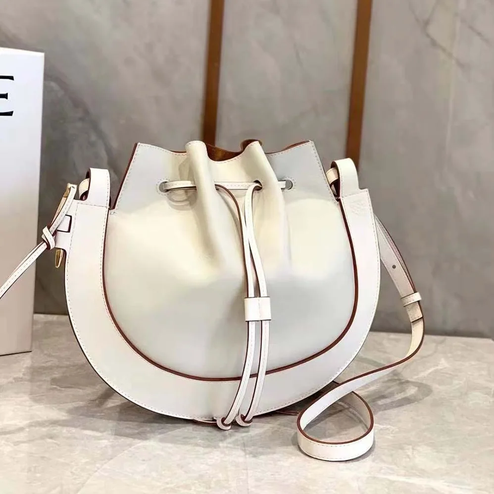 Loewe Horseshoe Bag in Nappa Calfskin for Women in White