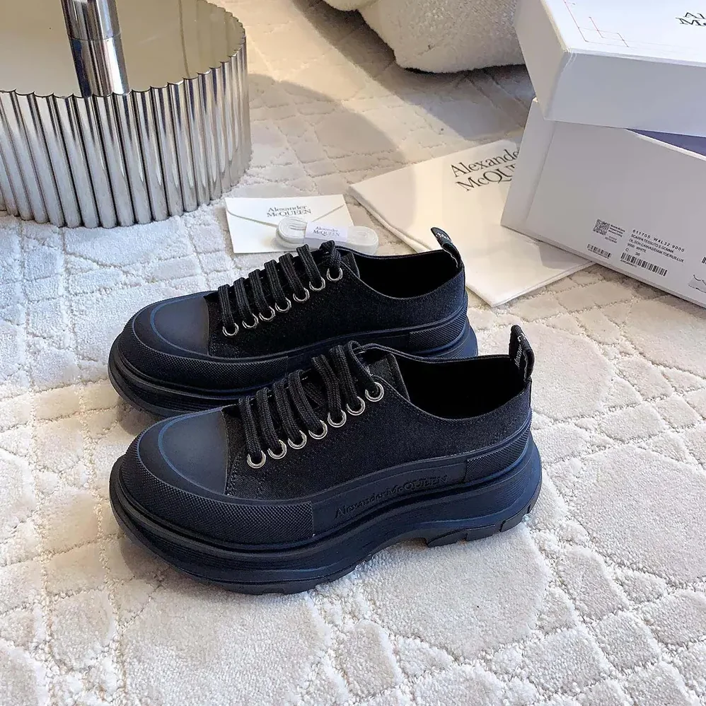 Alexander Mcqueen Tread Slick Lace Up in Black for Unisex