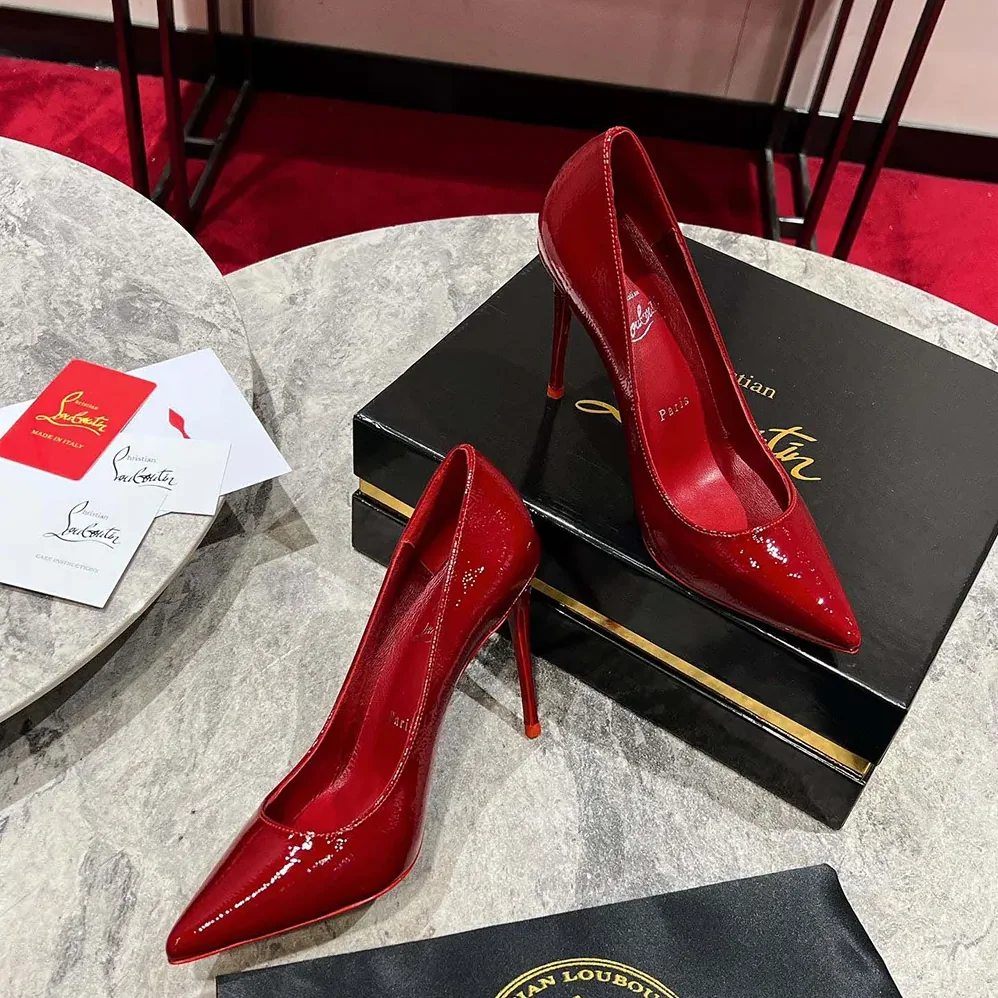 Christian Louboutin So Kate 120 mm Pumps Vog Patent Leather for Women in Red Christian Louboutin So Kate 120 mm Pumps Vog Patent Leather for Women in Red