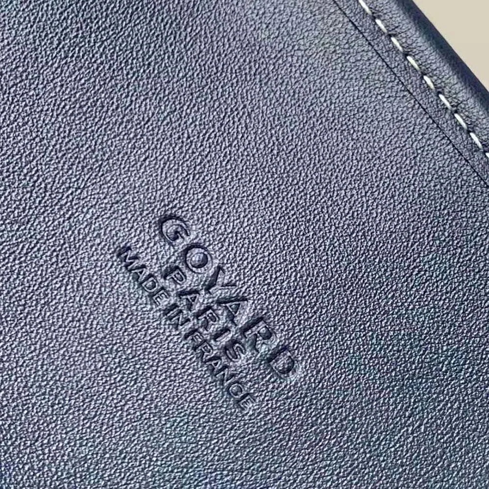 Goyard Saint Léger Backpack in Goyardine Canvas & Chevroches Calfskin for Women in Navy Goyard Saint Léger Backpack in Goyardine Canvas & Chevroches Calfskin for Women in Navy