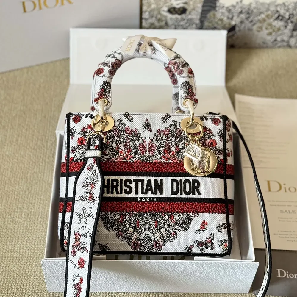 Dior Dioramour Medium Lady D for Women in Lite Bag White Embroidery