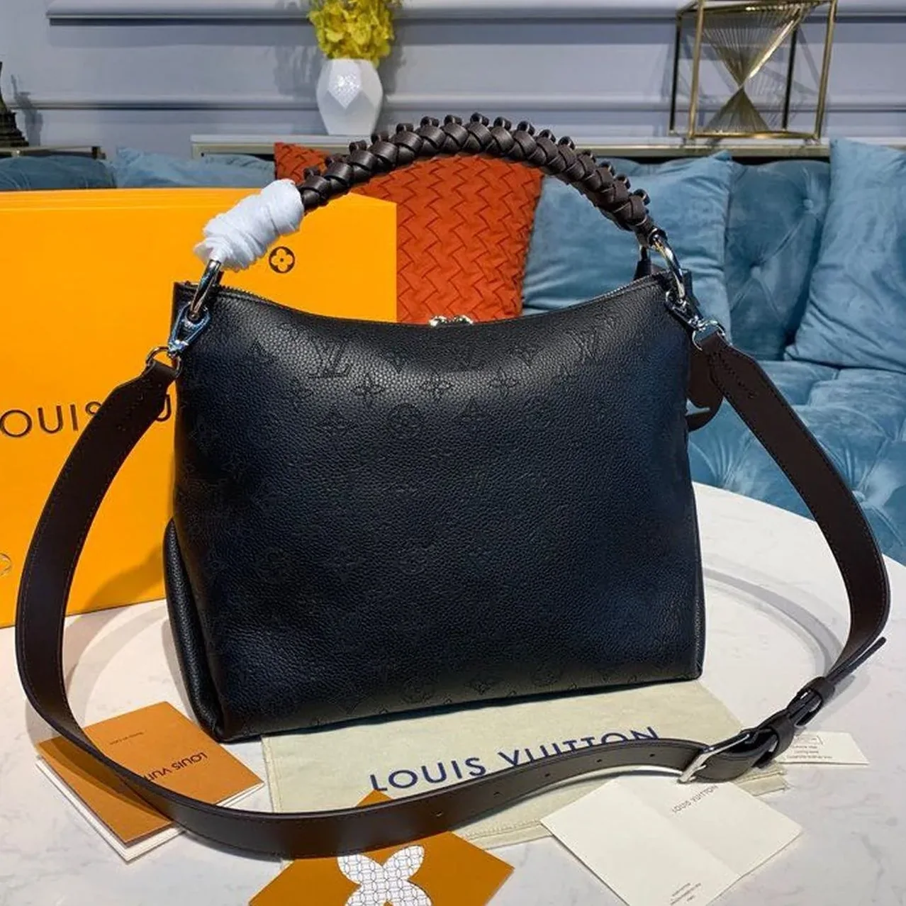 Louis Vuitton Beaubourg Hobo MM Black Louis Vuitton Beaubourg Hobo MM Black