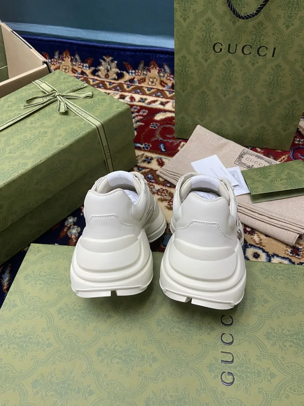 Gucci Rhyton Sneakers With Logo 1921 Gucci White Ivory for Men Gucci Rhyton Sneakers With Logo 1921 Gucci White Ivory for Men