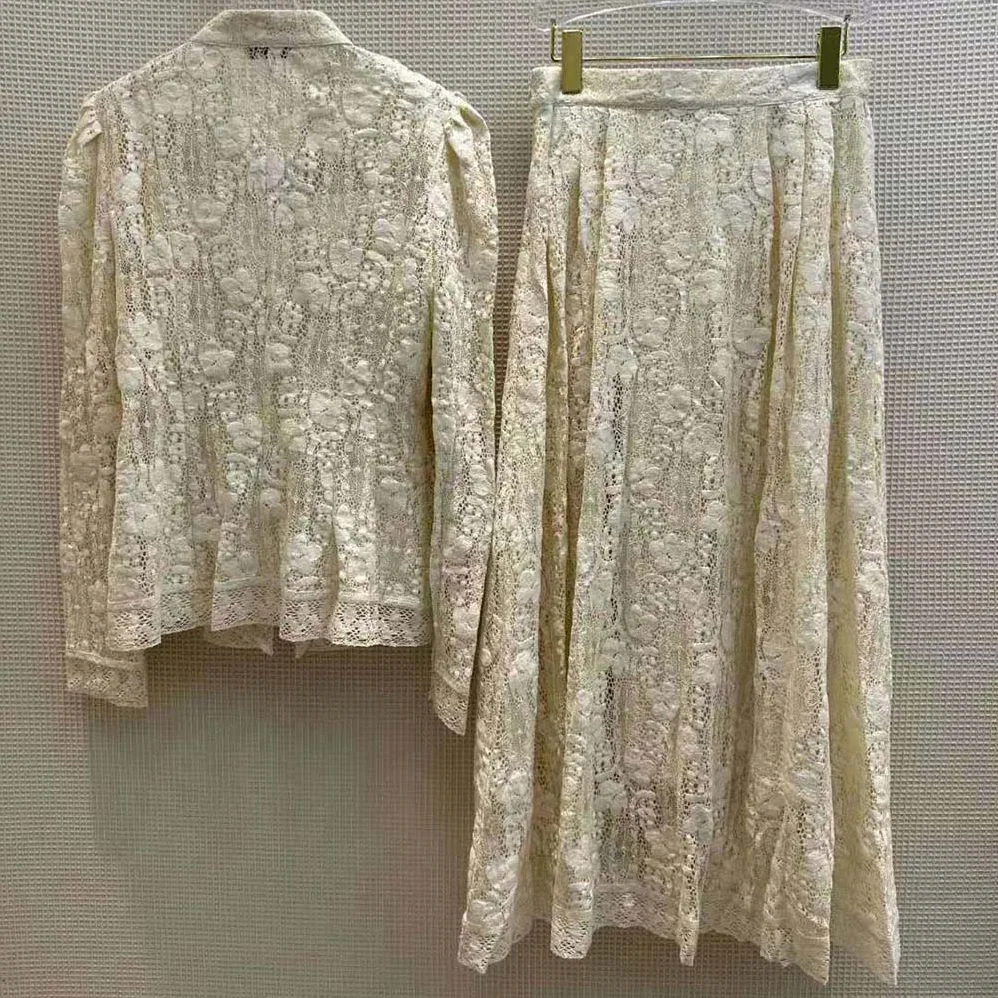 Dior Flared Mid-Length Skirt Ecru Cotton for Women in Blend Lace