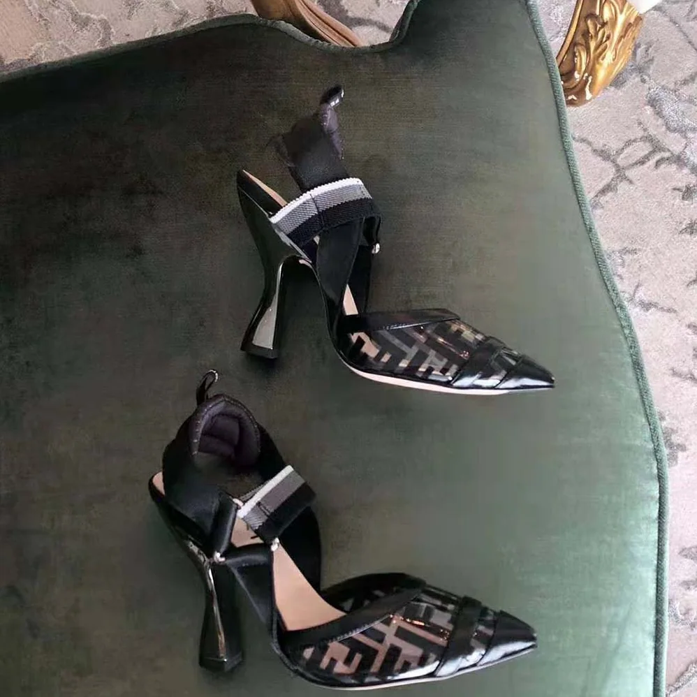 Fendi Pumps Slingbacks in PU and Leather for Women in Black Fendi Pumps Slingbacks in PU and Leather for Women in Black