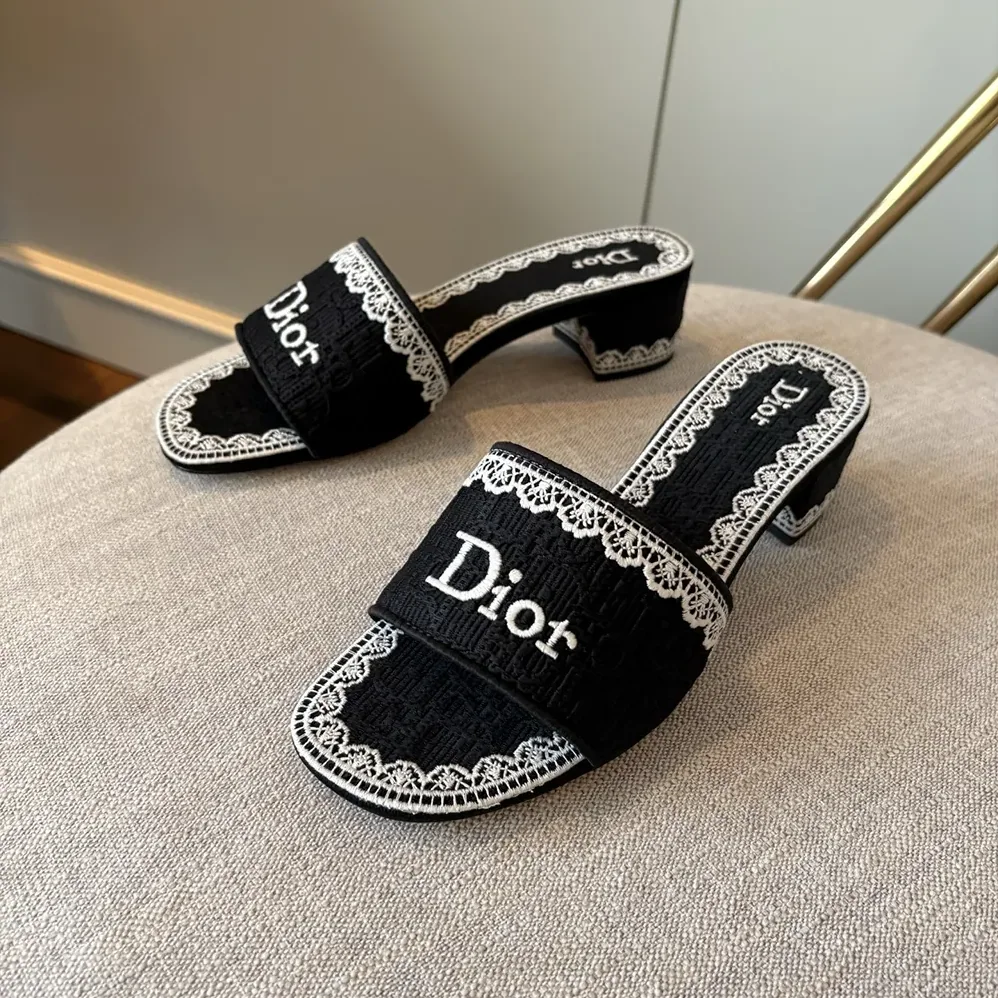 Dior Dentelle Heeled Slide Navy Blue Dior Oblique Embroidered Cotton and White Lace for Women Dior Dentelle Heeled Slide Navy Blue Dior Oblique Embroidered Cotton and White Lace for Women
