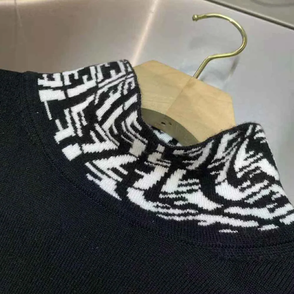 Fendi Turtleneck Black Wool Jumper for Women