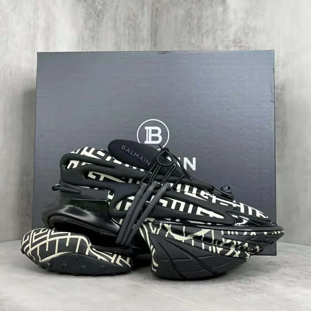 Balmain Neoprene and Calfskin Unicorn Low-Top Sneakers for Unisex in Black Balmain Neoprene and Calfskin Unicorn Low-Top Sneakers for Unisex in Black