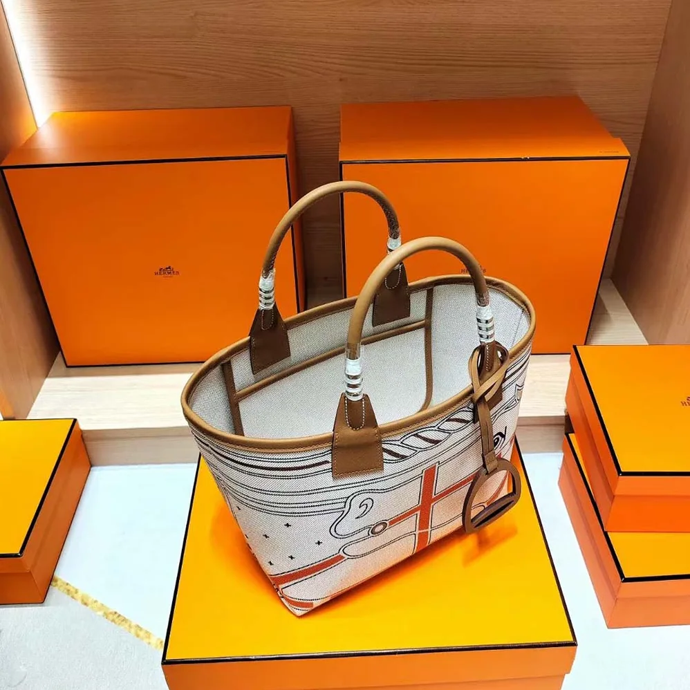 Hermes Steeple 25 Cais Ecru Tote Bag for Unisex in Brown