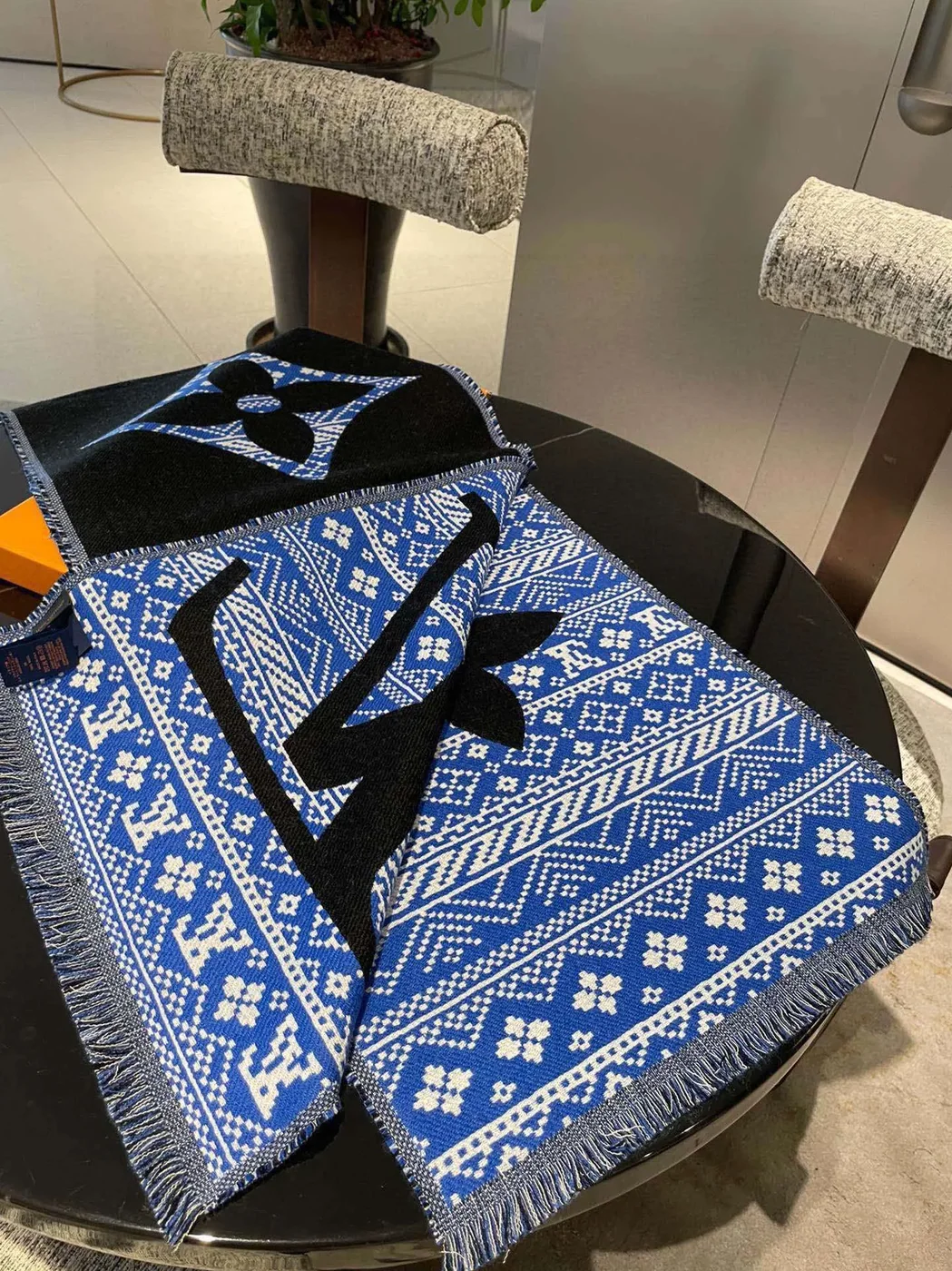 Louis Vuitton MNG Two in Sided Scarf Blue