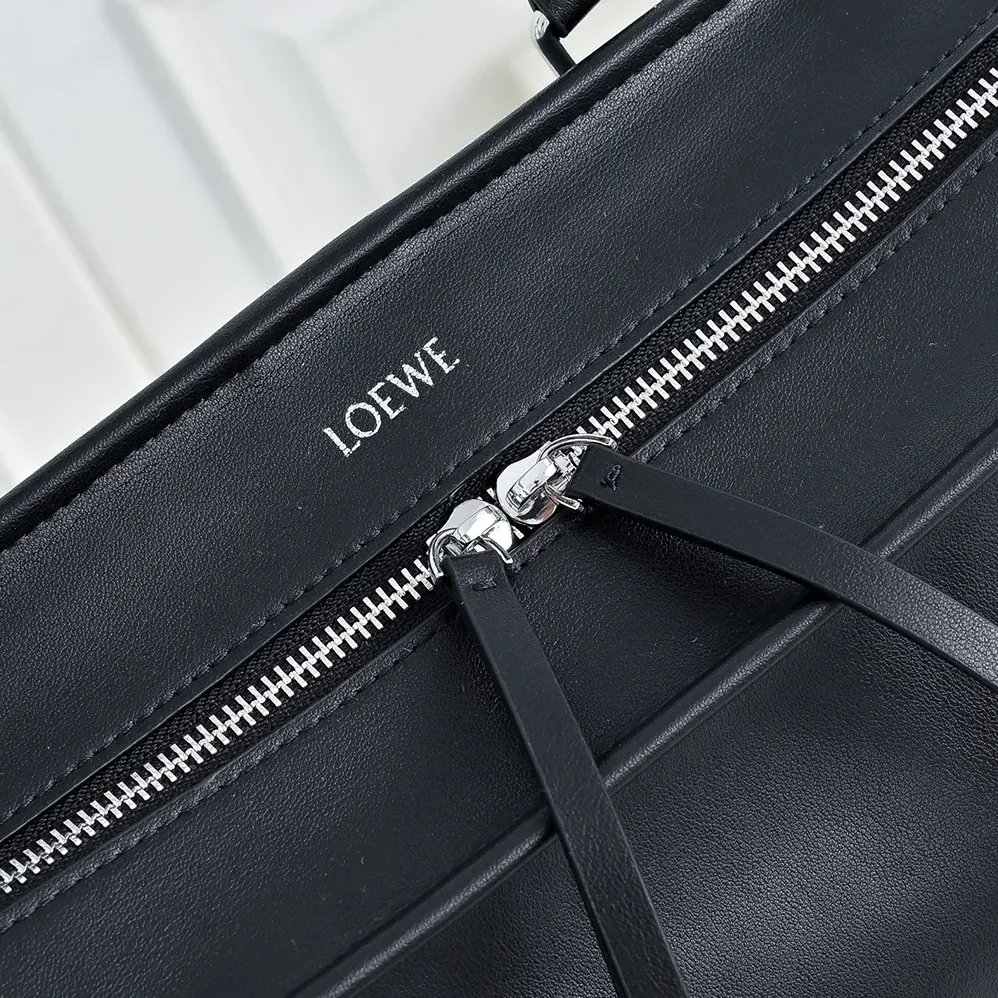 Loewe Large Amazona 180 Bag in Soft Calfskin for Women in Black Loewe Large Amazona 180 Bag in Soft Calfskin for Women in Black