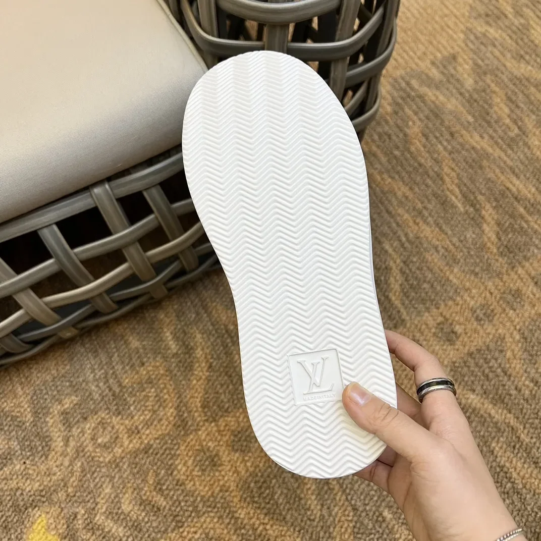 Louis Vuitton Beverly Hills Slip On White 1AA7NQ