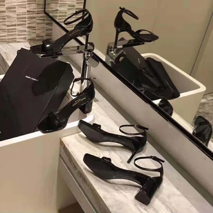 Saint Laurent YSL Amber Sandals Patent Leather 8.5cm Heel for Women in Black Saint Laurent YSL Amber Sandals Patent Leather 8.5cm Heel for Women in Black