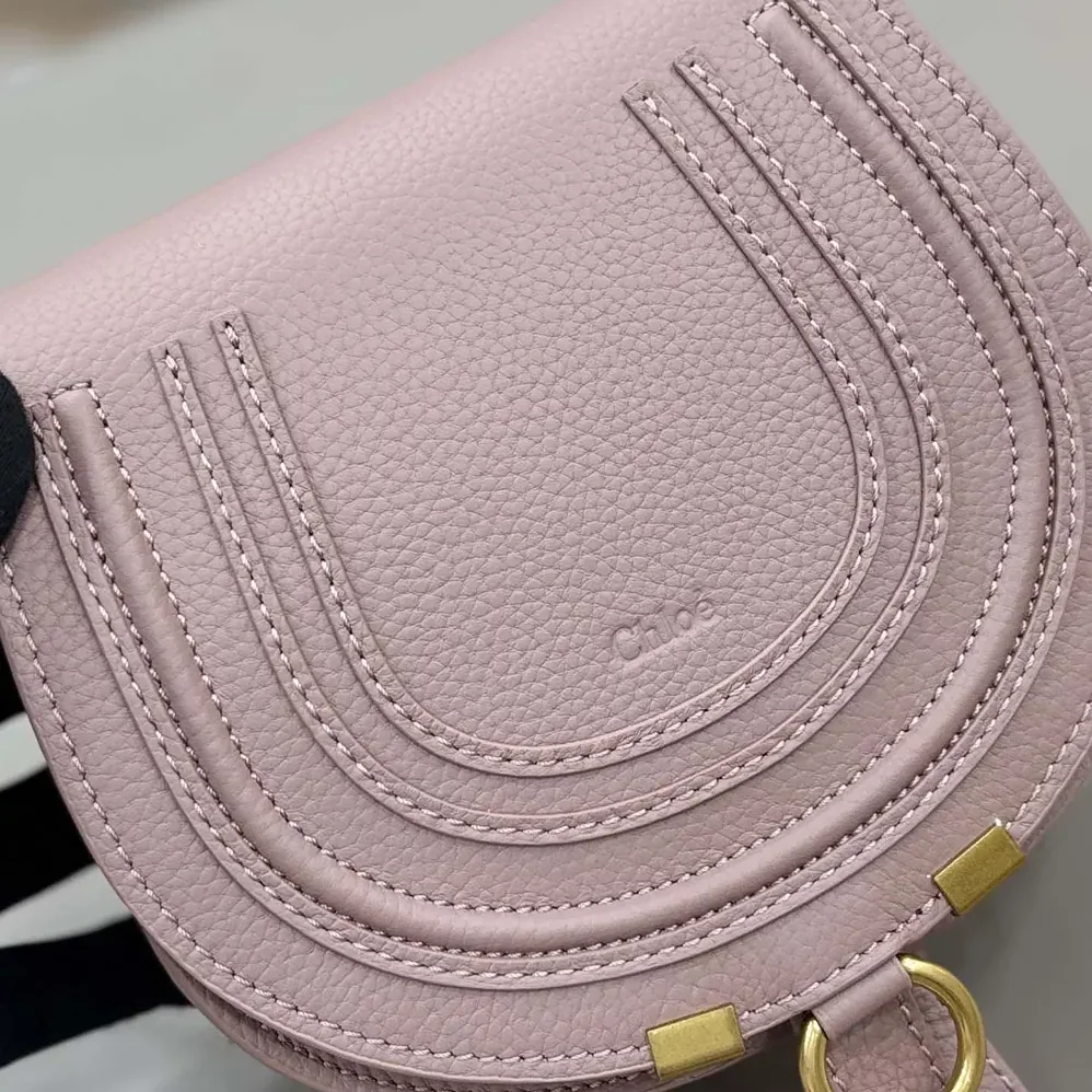Chloe Small Marcie Saddle Bag is Crafted Leather for Women Chloe Small Marcie Saddle Bag is Crafted Leather for Women