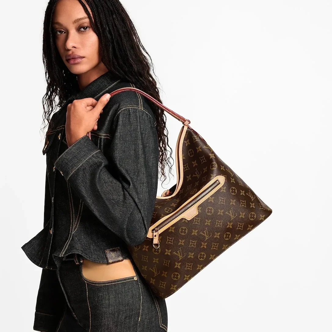 Louis Vuitton Lineup Monogram Canvas /
