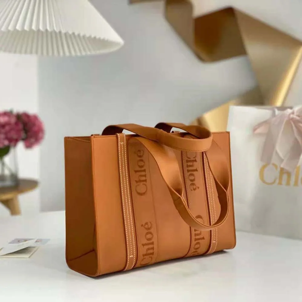 Chloe Medium Woody Tote Bag with Embroidered Chloé Logo for Women in Brown
