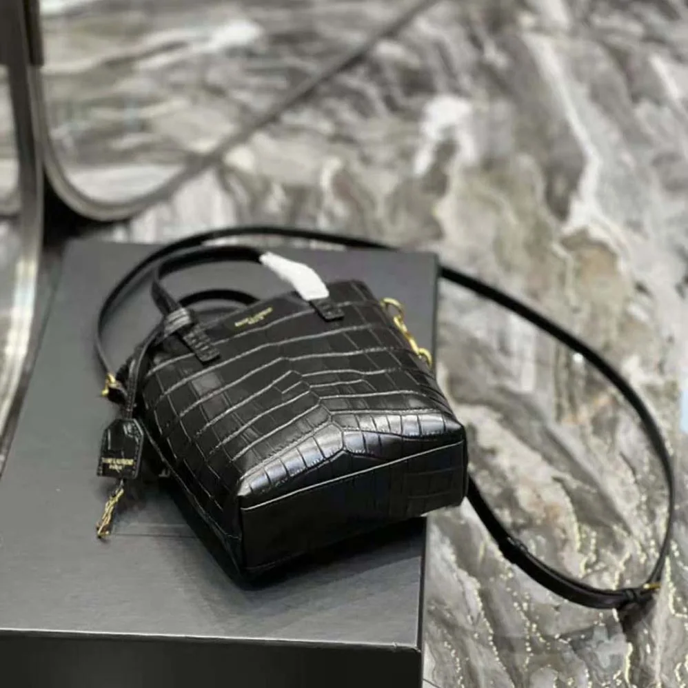 Saint Laurent YSL Saint Laurent Paris Mini Toy Shopping in Crocodile for Women in Embossed Leather Saint Laurent YSL Saint Laurent Paris Mini Toy Shopping in Crocodile for Women in Embossed Leather