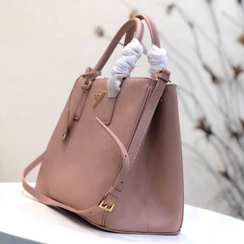 Prada Prada Galleria Bag in Saffiano Leather for Women in Pink