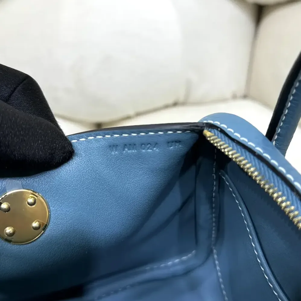 Hermes Lindy Mini 19 in Clemence Leather for Women in Blue/Gold Hermes Lindy Mini 19 in Clemence Leather for Women in Blue/Gold